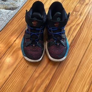 Nike Lebron James sz 12C boys sneakers